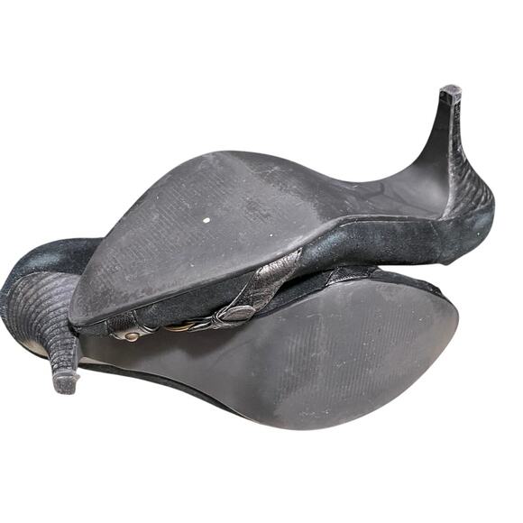 Levity Black Velvet Heels - Size 7 With Original Box - Preowned - Picture 8 of 10